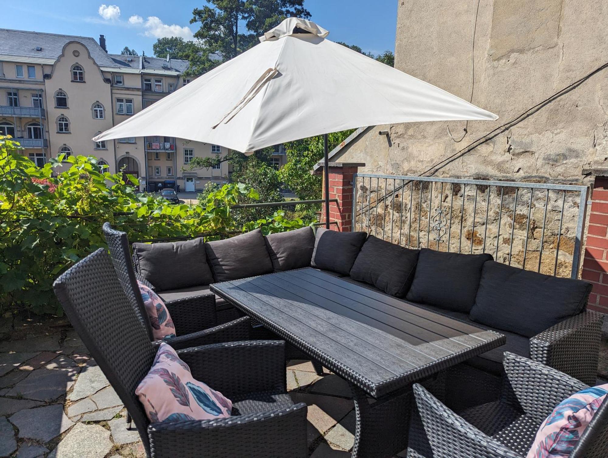 Famzi - Urlaubsmagie - Familienwohnung Mit Gemeinschaftsgarten, -Sauna & -Pool Sebnitz Bagian luar foto