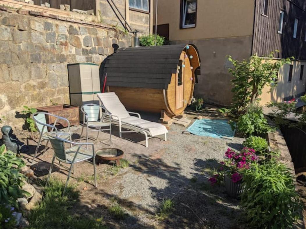 Famzi - Urlaubsmagie - Familienwohnung Mit Gemeinschaftsgarten, -Sauna & -Pool Sebnitz Bagian luar foto