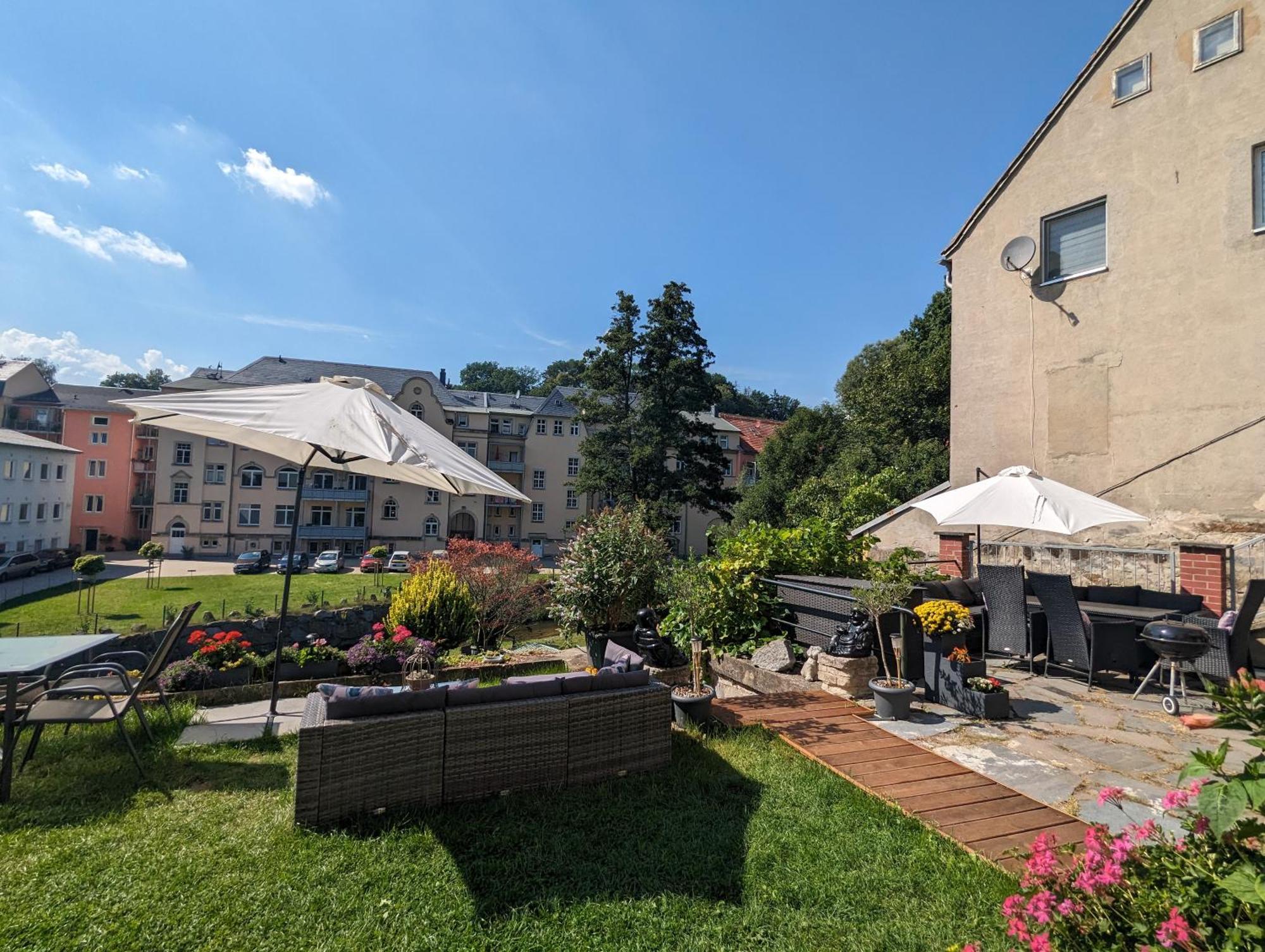 Famzi - Urlaubsmagie - Familienwohnung Mit Gemeinschaftsgarten, -Sauna & -Pool Sebnitz Bagian luar foto
