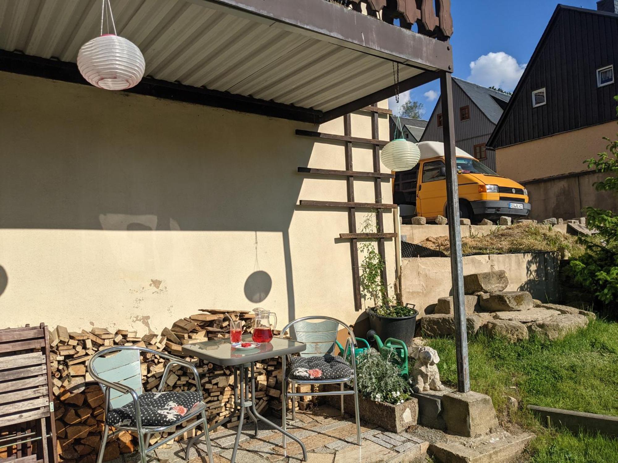 Famzi - Urlaubsmagie - Familienwohnung Mit Gemeinschaftsgarten, -Sauna & -Pool Sebnitz Bagian luar foto