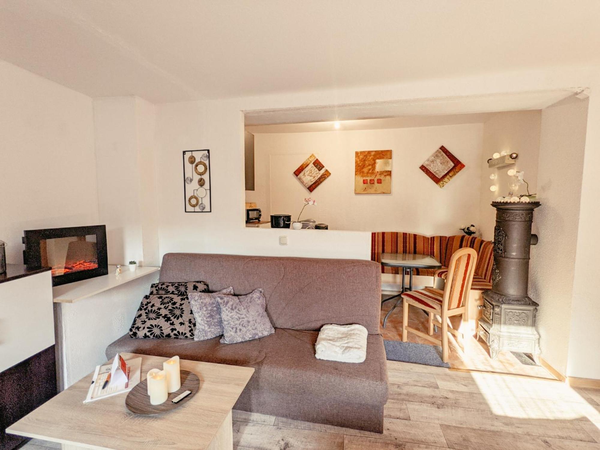 Famzi - Urlaubsmagie - Familienwohnung Mit Gemeinschaftsgarten, -Sauna & -Pool Sebnitz Bagian luar foto